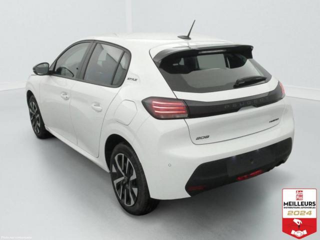 Peugeot 208 image 2