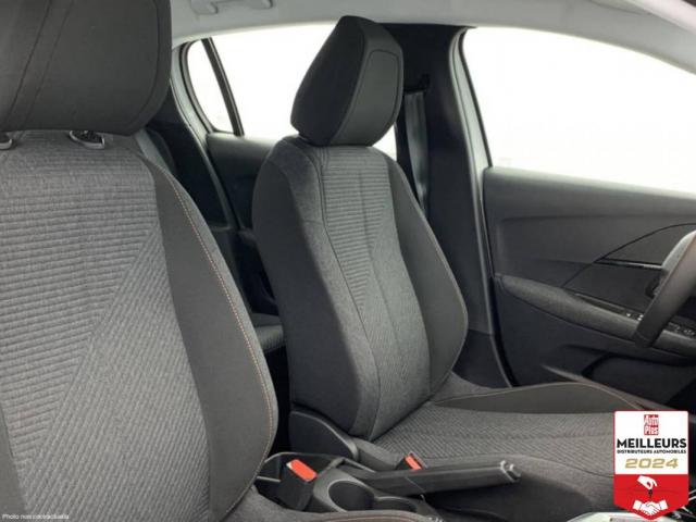 Peugeot 208 image 1