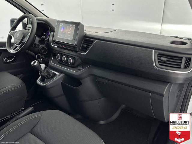 Renault Trafic image 8