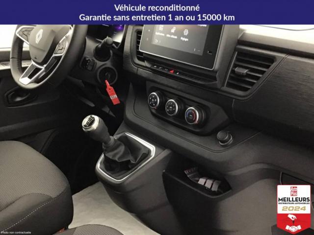 Renault Trafic image 2