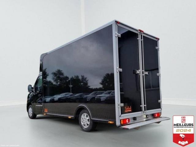 Renault Master image 2