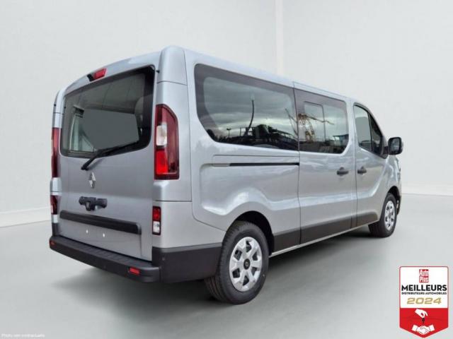 Renault Trafic image 2