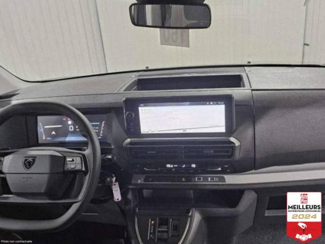 Peugeot Traveller image 1