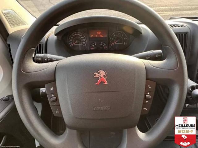 Peugeot Boxer image 1