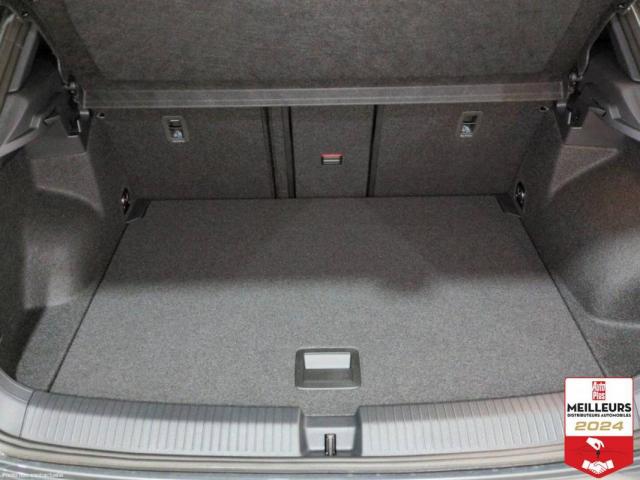 Volkswagen T-Roc image 2