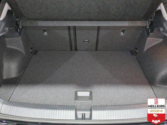 Volkswagen T-Roc image 9