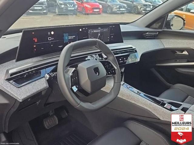 Peugeot 3008 image 2