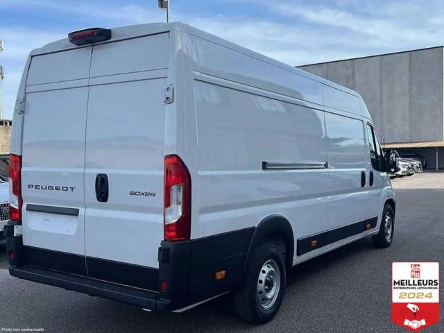 Peugeot Boxer image 1
