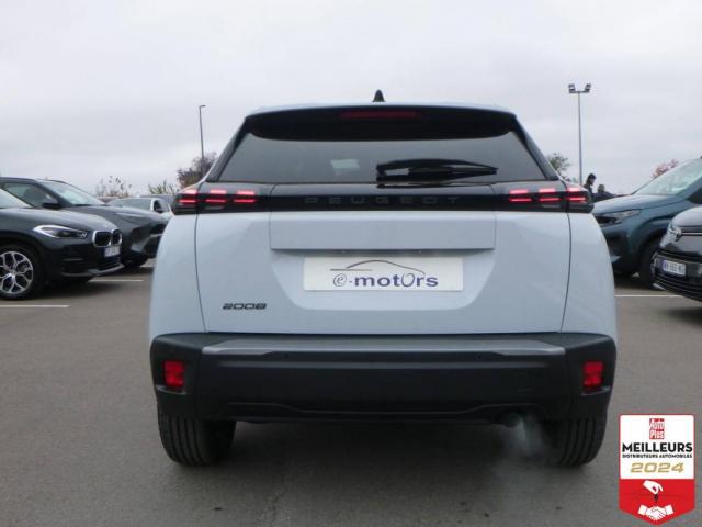 Peugeot 2008 image 3