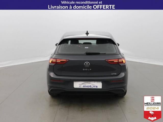 Volkswagen Golf image 8