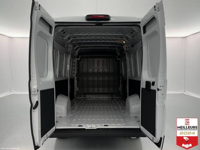 Peugeot Boxer image 2