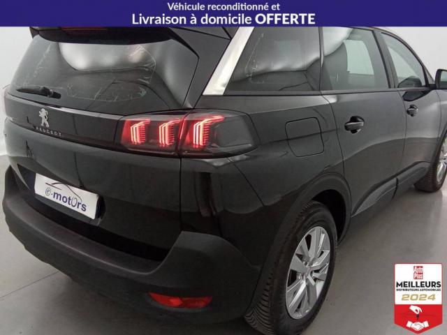 Peugeot 5008 image 1