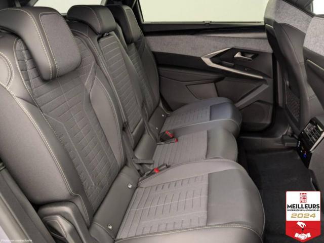 Peugeot 5008 image 1