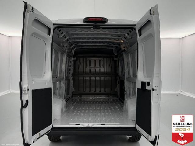 Peugeot Boxer image 3
