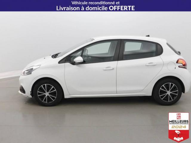 Peugeot 208 image 9