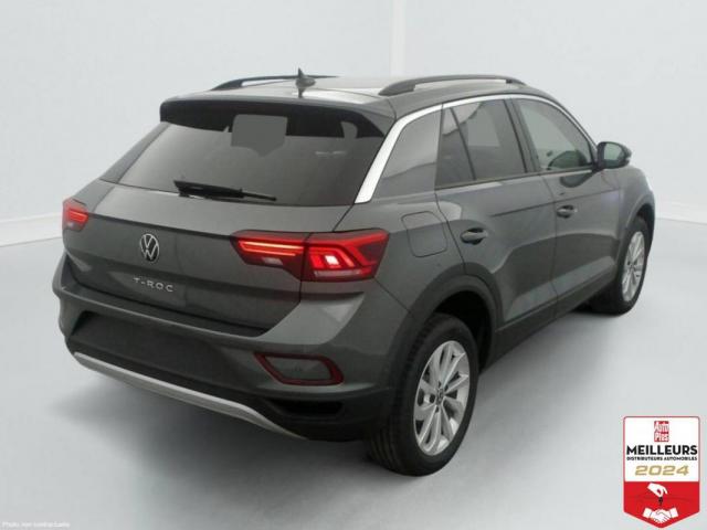 Volkswagen T-Roc image 7