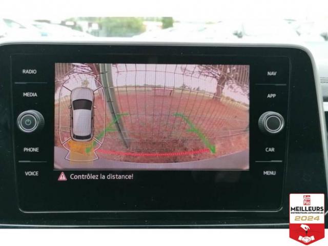 Volkswagen T-Roc image 9