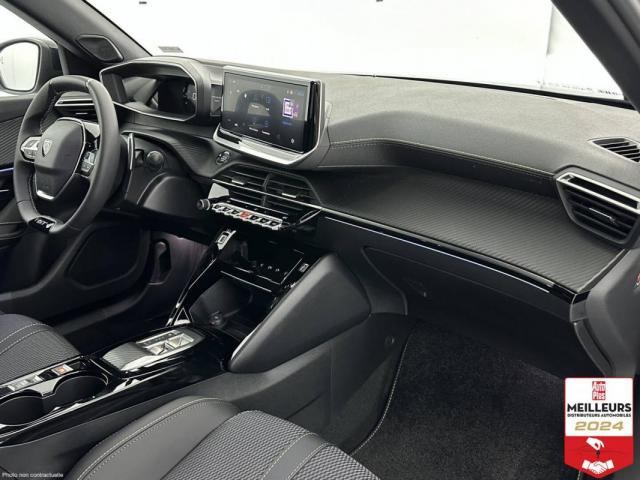 Peugeot 2008 image 2