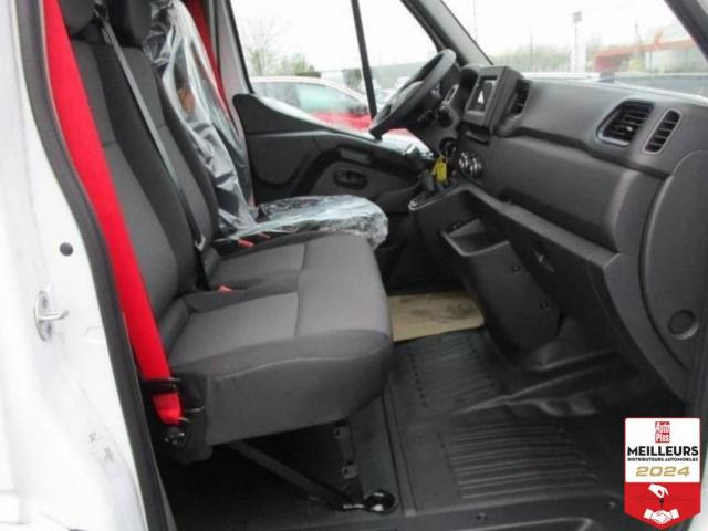 Renault Master image 1