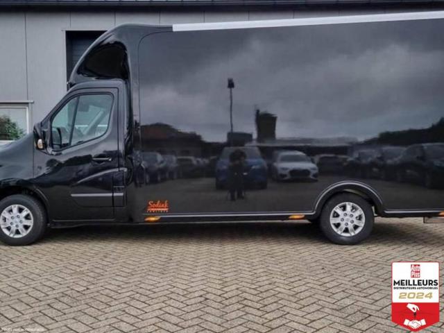 Renault Master image 1