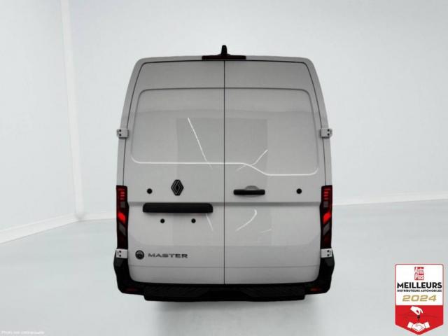 Renault Master image 1