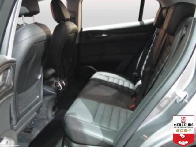 Alfa Romeo Stelvio image 1