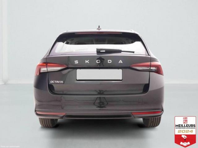 Skoda Octavia image 2