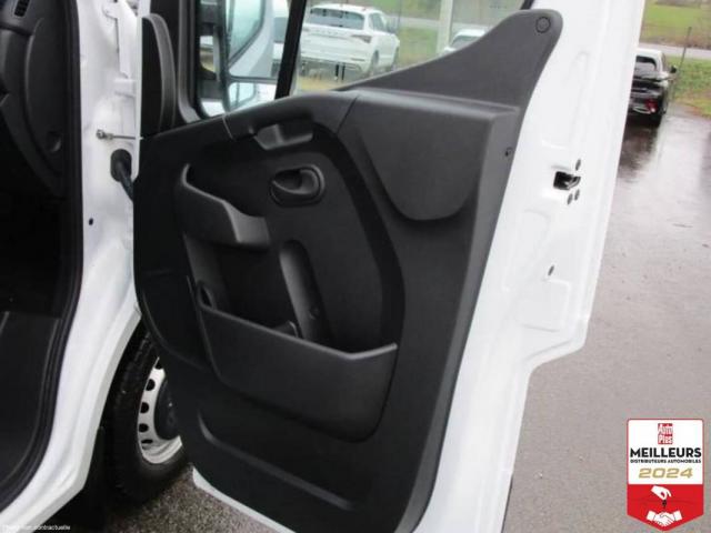 Renault Master image 1