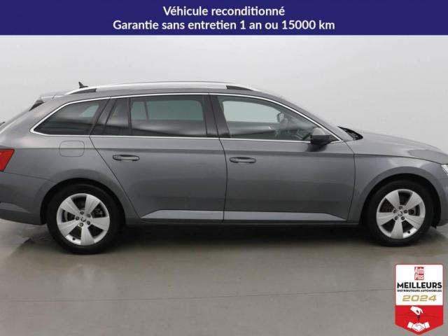 Skoda Superb Combi image 1