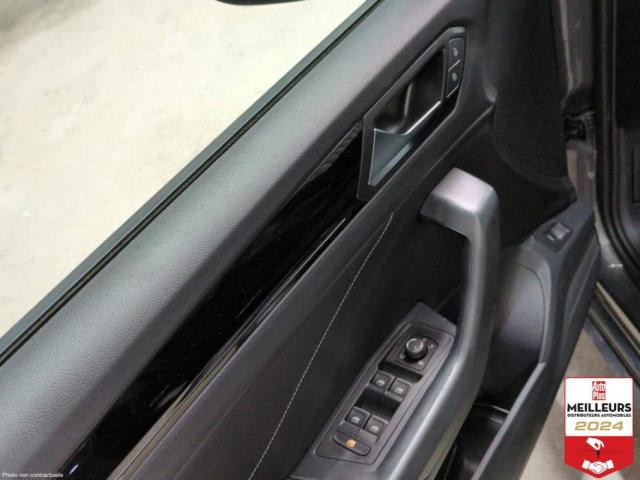 Volkswagen T-Roc image 8