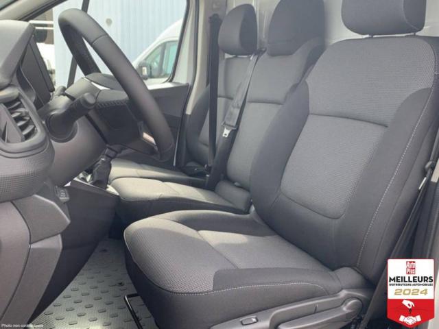 Renault Trafic image 8