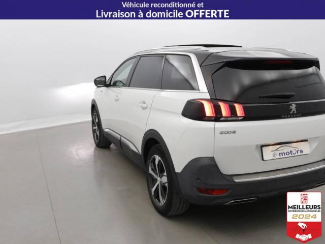 Peugeot 5008 image 2