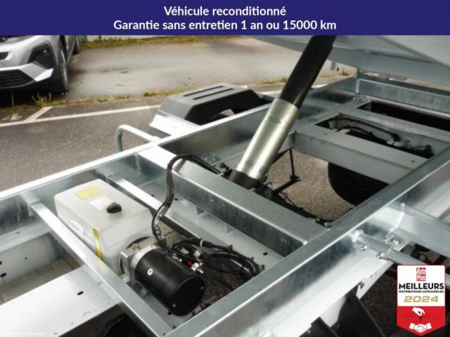 Ford Transit image 1