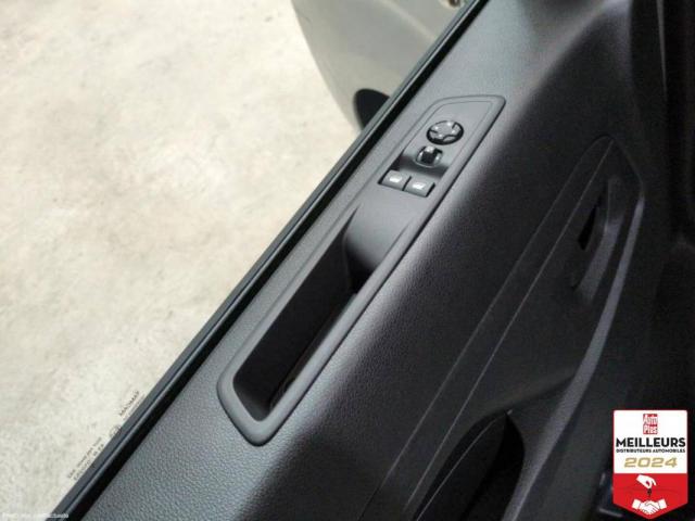 Citroen Jumpy image 2