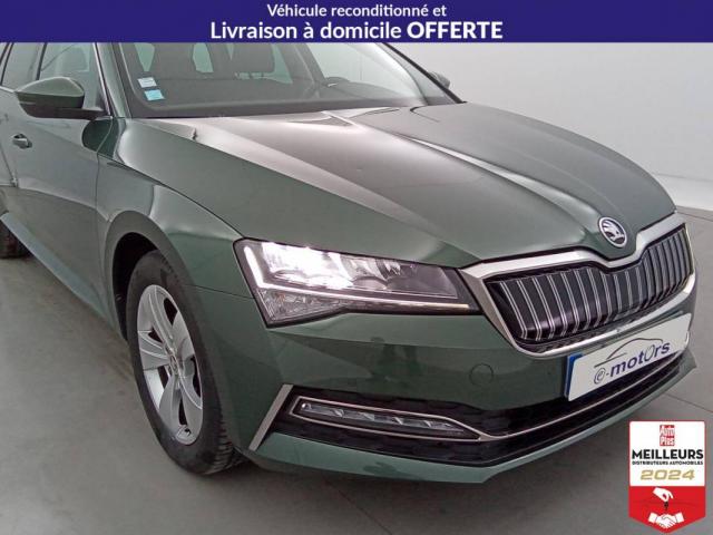 Skoda Superb Combi image 5