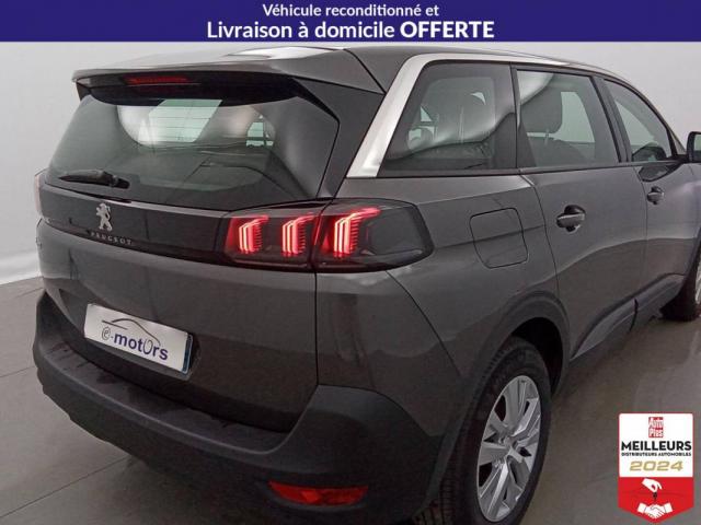 Peugeot 5008 image 1