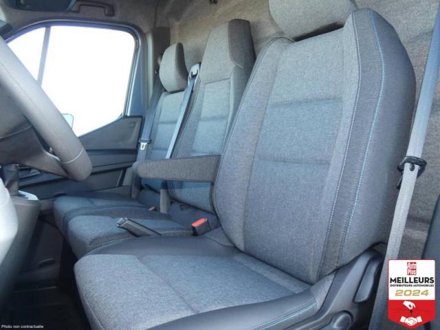 Renault Master image 8