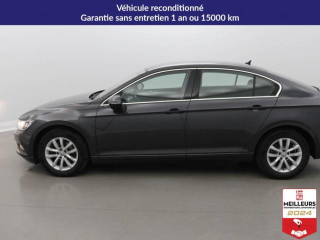 Volkswagen Passat image 9