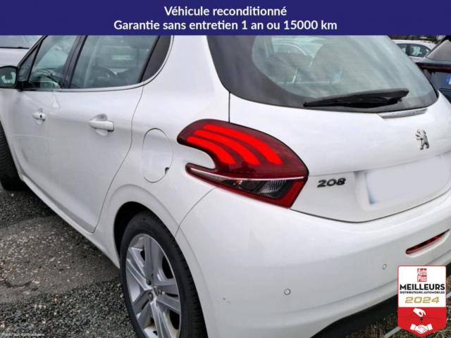 Peugeot 208 image 2