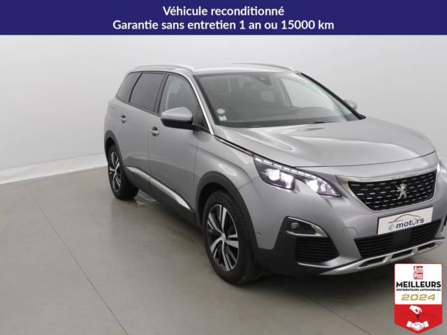 Peugeot 5008 image 1