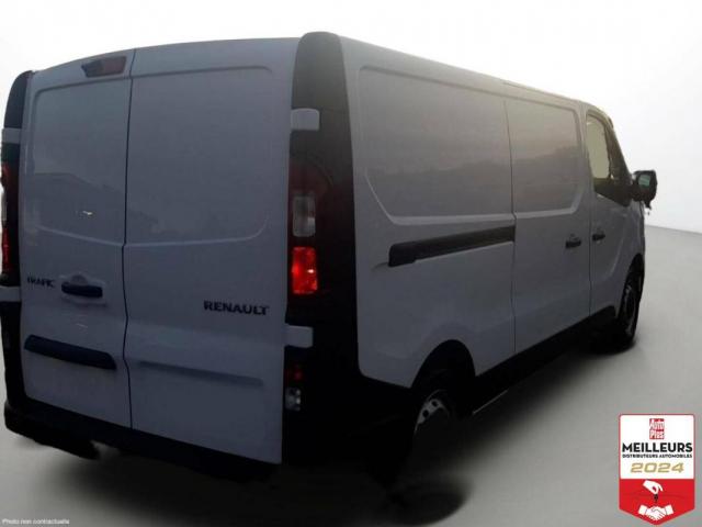 Renault Trafic image 2