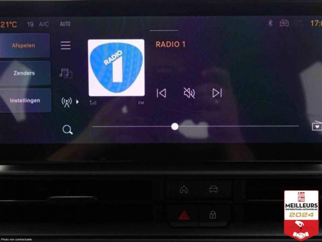 Jeep Avenger image 9