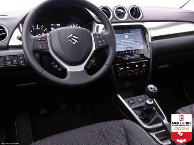 Suzuki Vitara image 8