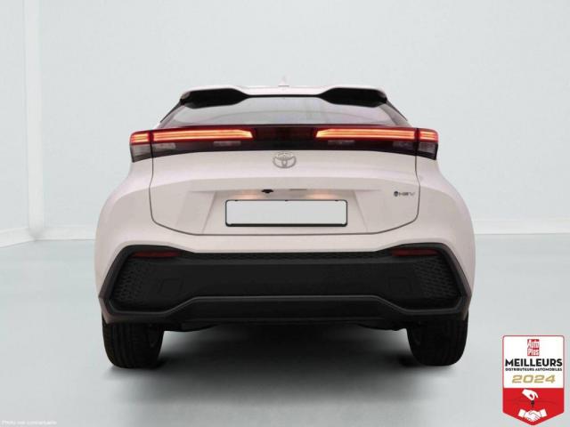 Toyota C-Hr image 6