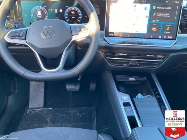 Volkswagen Passat image 8