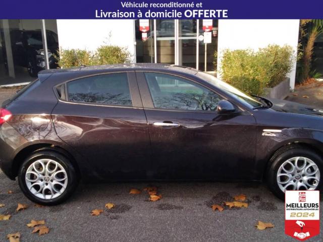 Alfa Romeo Giulietta image 7