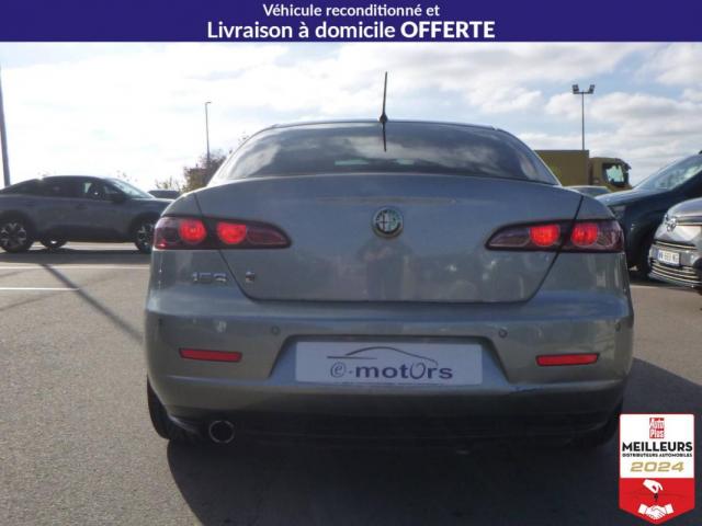 Alfa Romeo 159 image 9