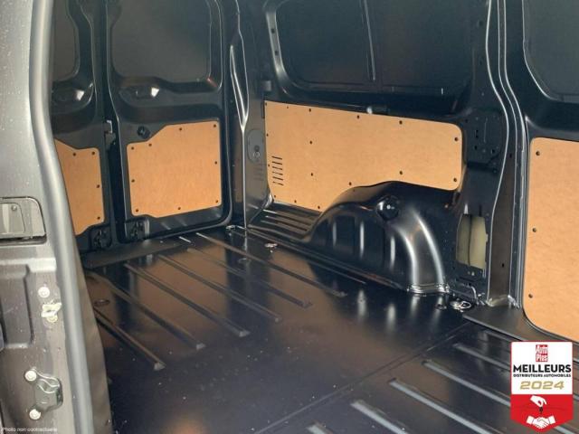 Citroen Jumpy image 2