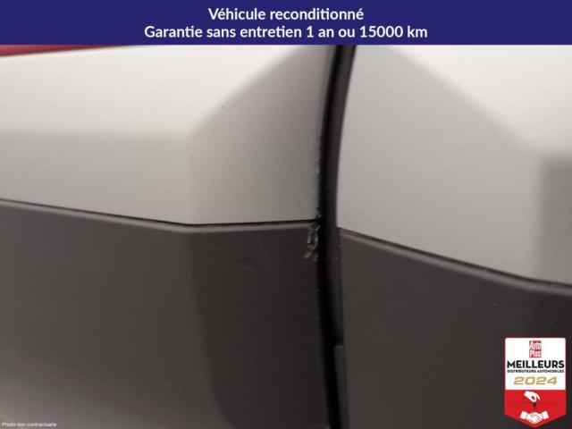 Peugeot 2008 image 8