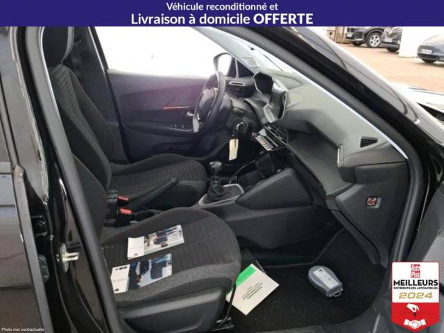 Peugeot 2008 image 2